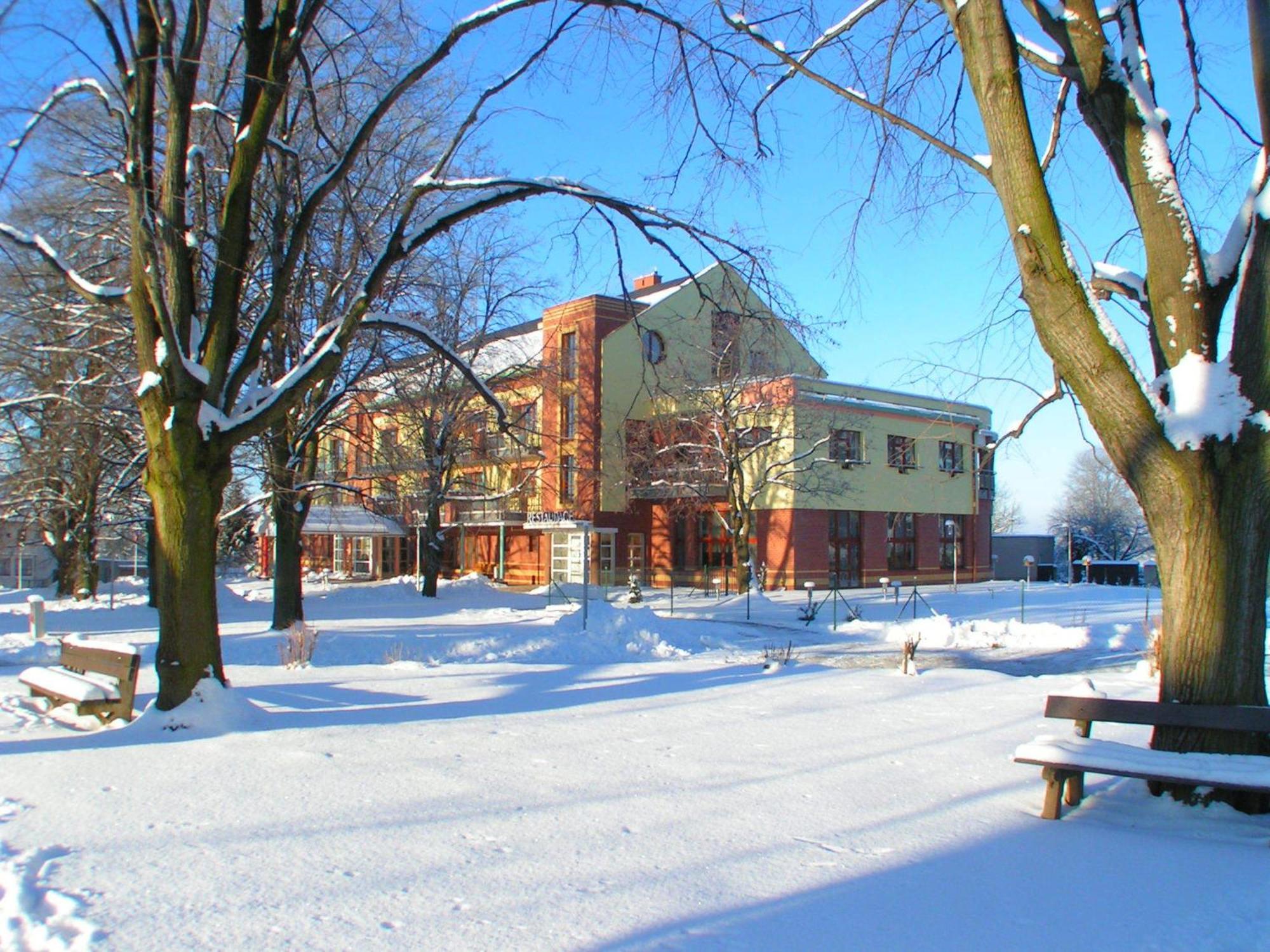 April Hotel Panorama Rychnov nad Kneznou Exterior photo